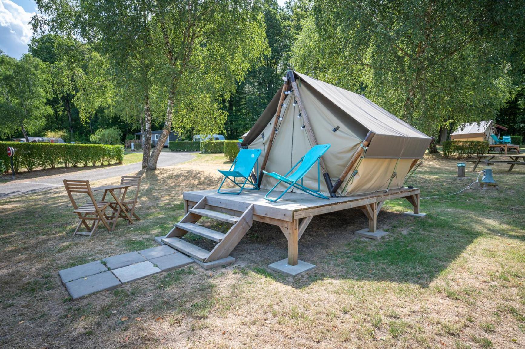 Camping Les Vosges Du Nord Oberbronn Номер фото